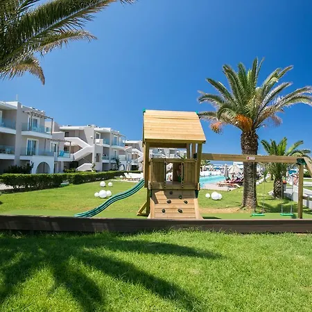 Santa Helena Beach Resort 4*