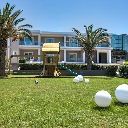 Santa Helena Beach 4* Platanés