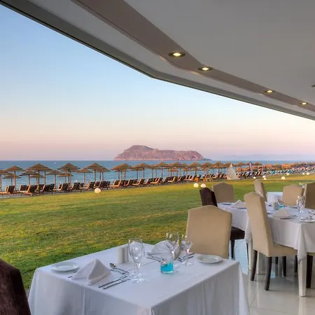 Resort Santa Helena Beach Platanés