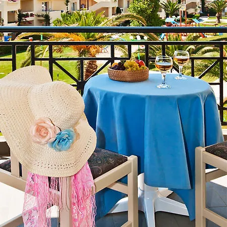 Resort Santa Helena Beach 4*