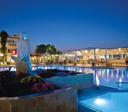 Santa Helena Beach Resort 4*