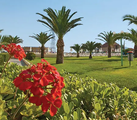 Resort Santa Helena Beach